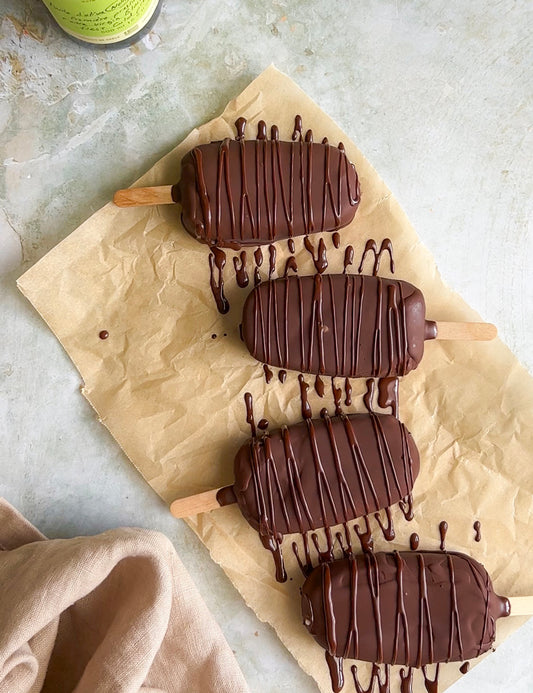 Vanilla, olive oil and chocolate ice lollies