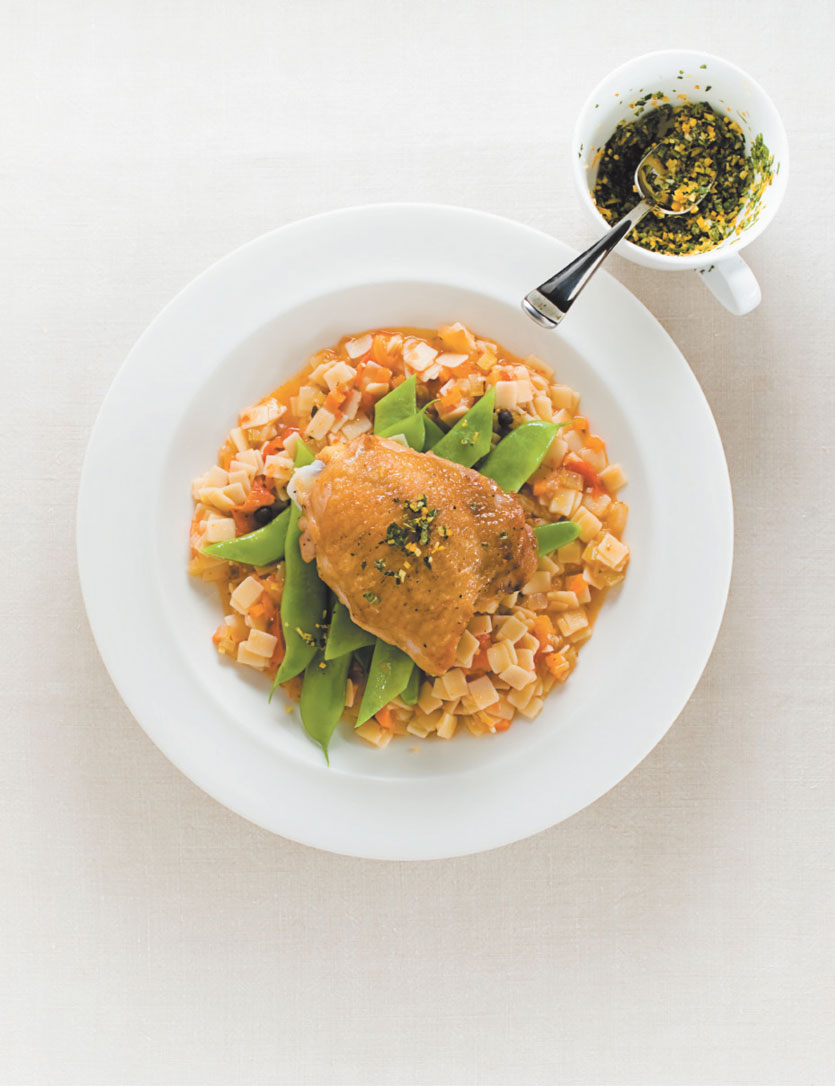 Chicken with hilopites
