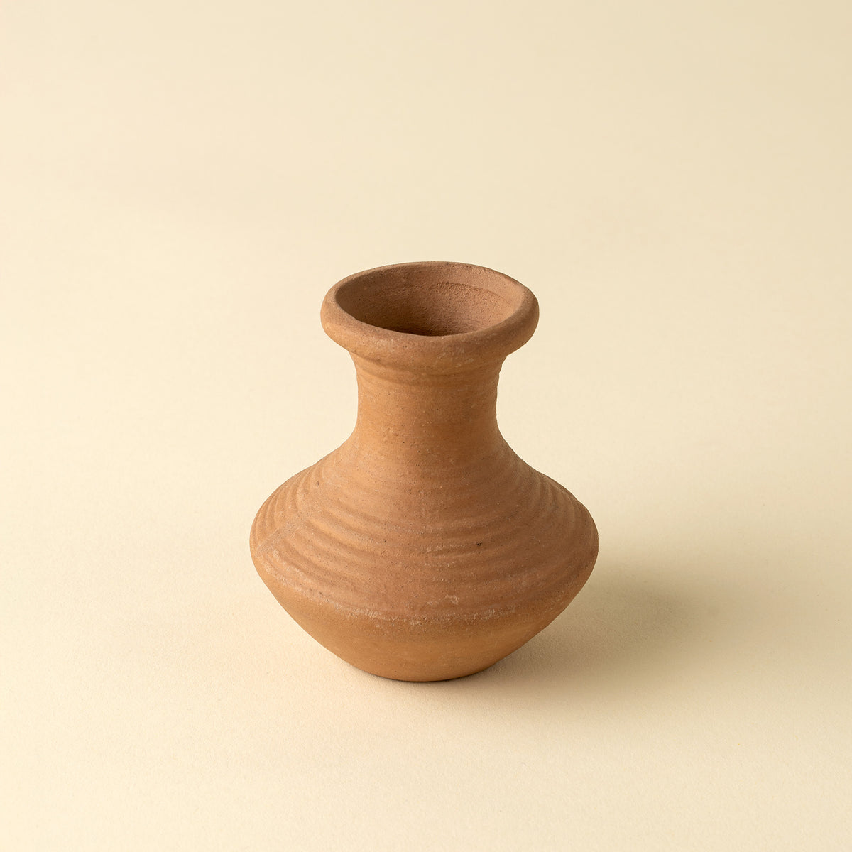 Mini vase en terre cuite