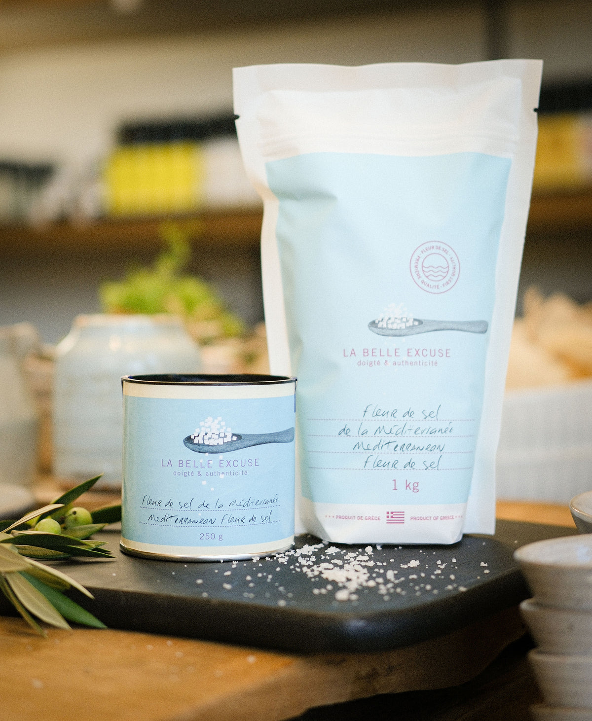 La Belle Excuse Mediterranean Fleur de Sel, hand-harvested and unrefined, available in 250 g and 1 kg formats.
