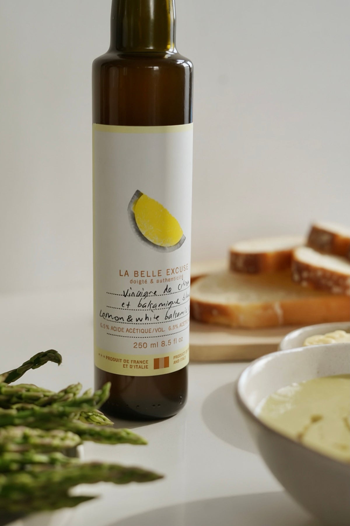 La Belle Excuse Lemon and White Balsamic Vinegar, a flavourful blend that can be used as a substitute for fresh lemon (250ml).
