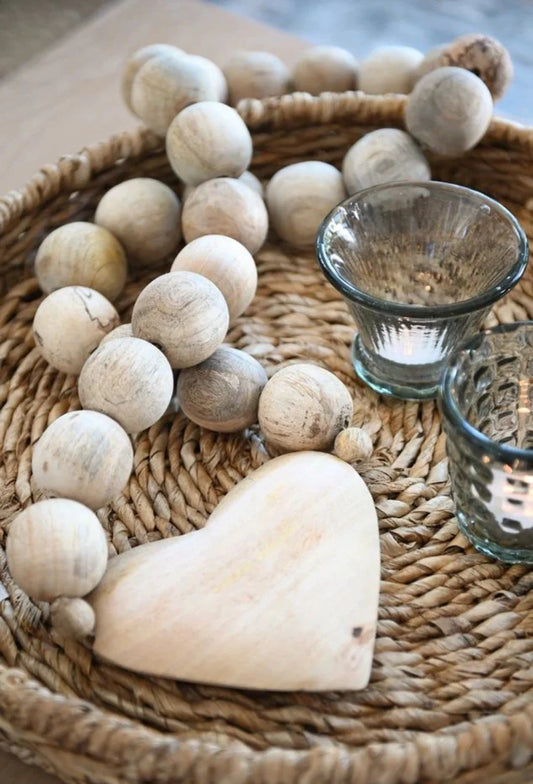 Chaîne de perles en bois avec coeur