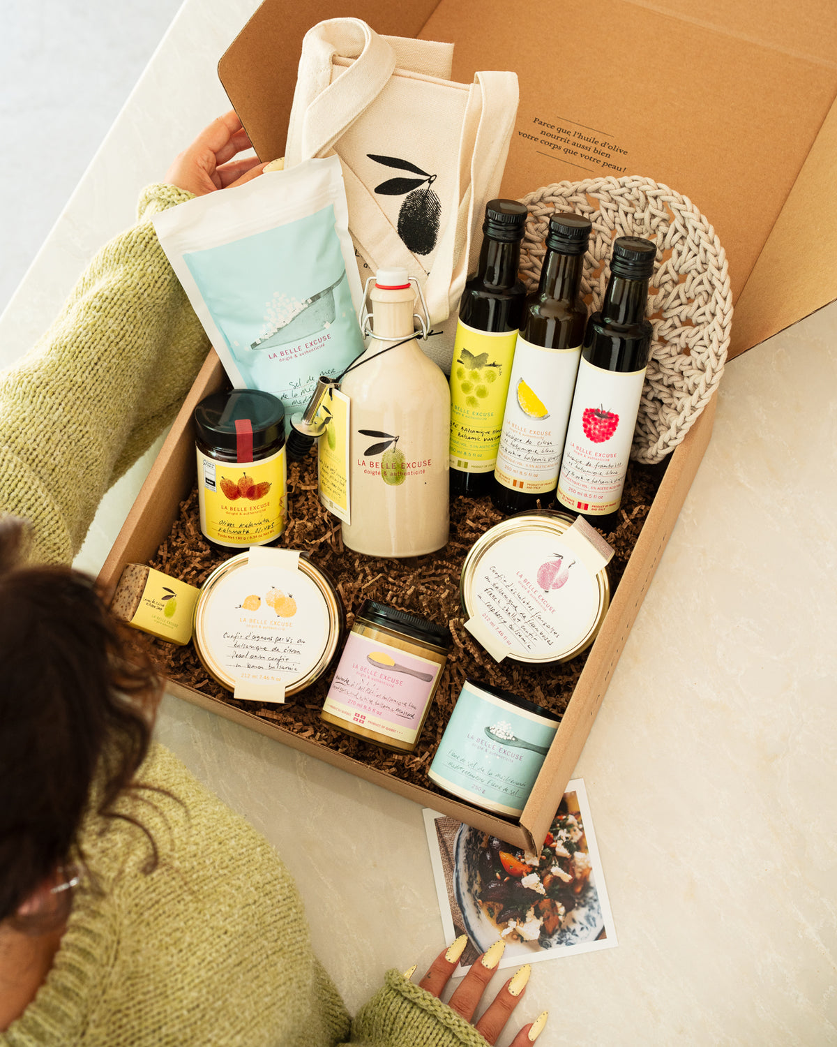 La Belle Excuse Kitchen Reserve Gift Set featuring a 500 ml cruet of extra virgin green olive oil and a selection of gourmet La Belle Excuse products.
