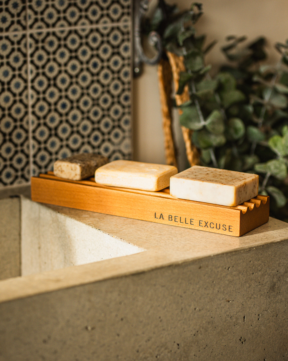 Superb wooden tray to add rustic flair to your decor by La Belle Excuse